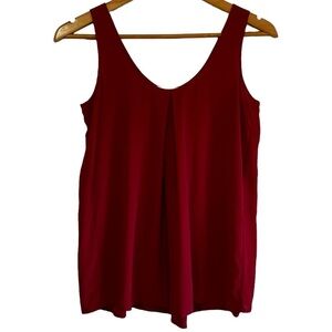 Witchery pleated slik sleeveless rounded neck blouse size 6 excellent condition